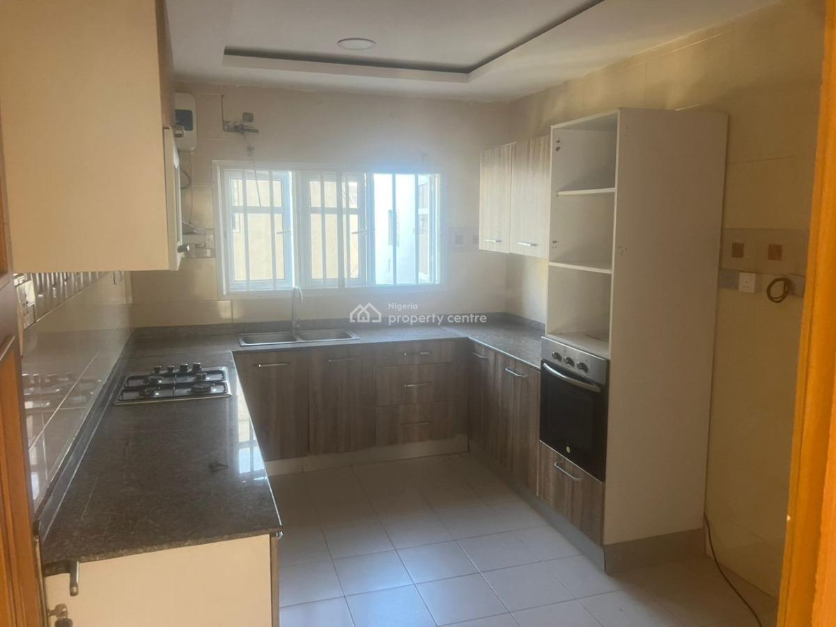 Service 3 Bedroom Apartment, a Servant Room, Victoria Island (vi), Lagos, Flat / Apartment for Rent