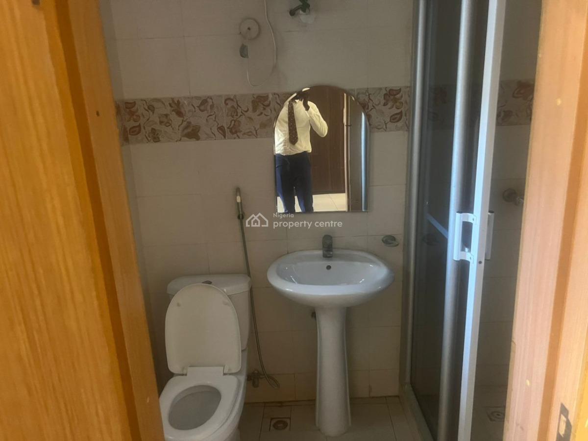 Service 3 Bedroom Apartment, a Servant Room, Victoria Island (vi), Lagos, Flat / Apartment for Rent