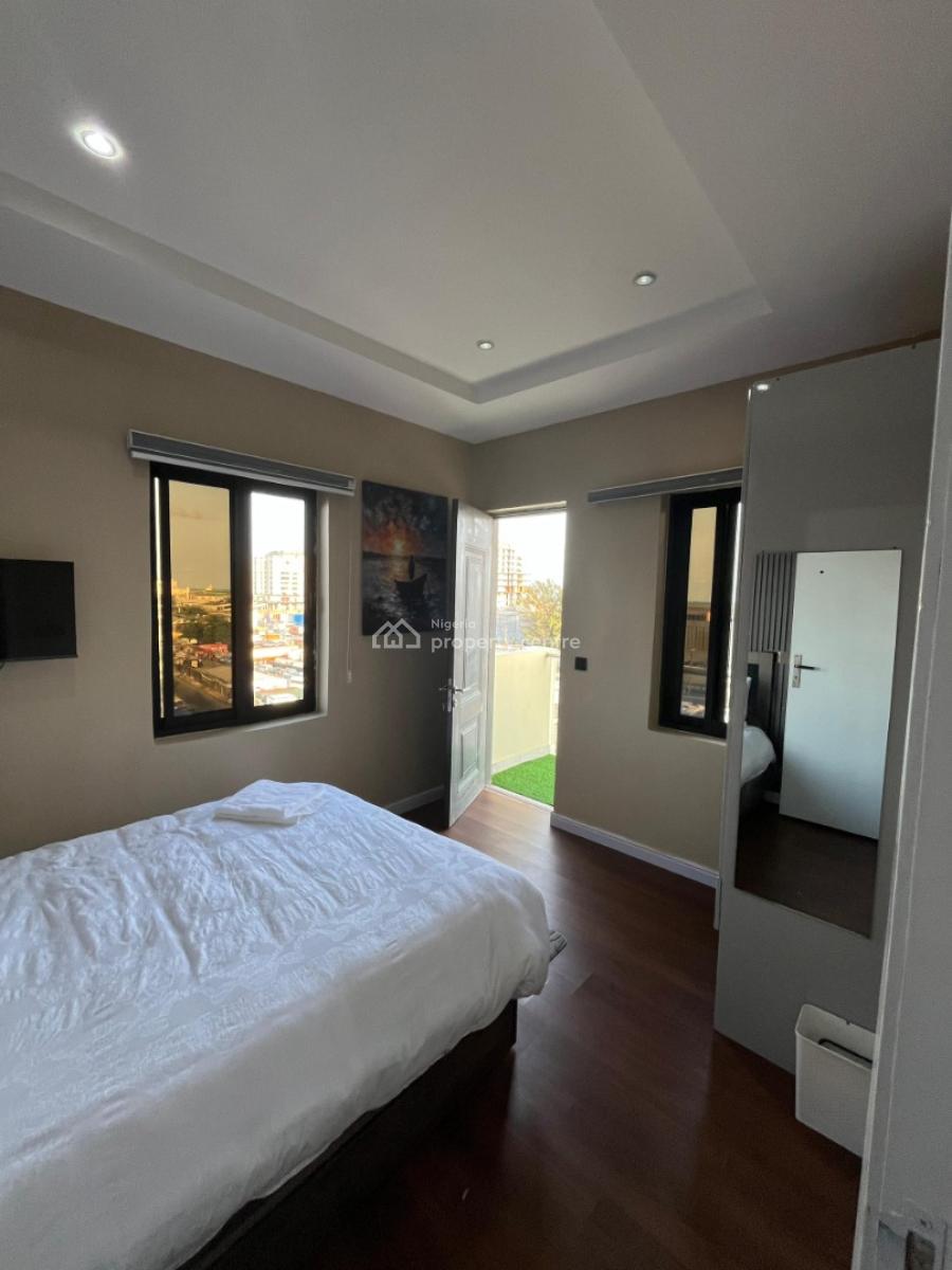 2 Bedroom Apartment in Victoria Island, Water Corporation Drive, Oniru, Victoria Island (vi), Lagos, Flat / Apartment Short Let