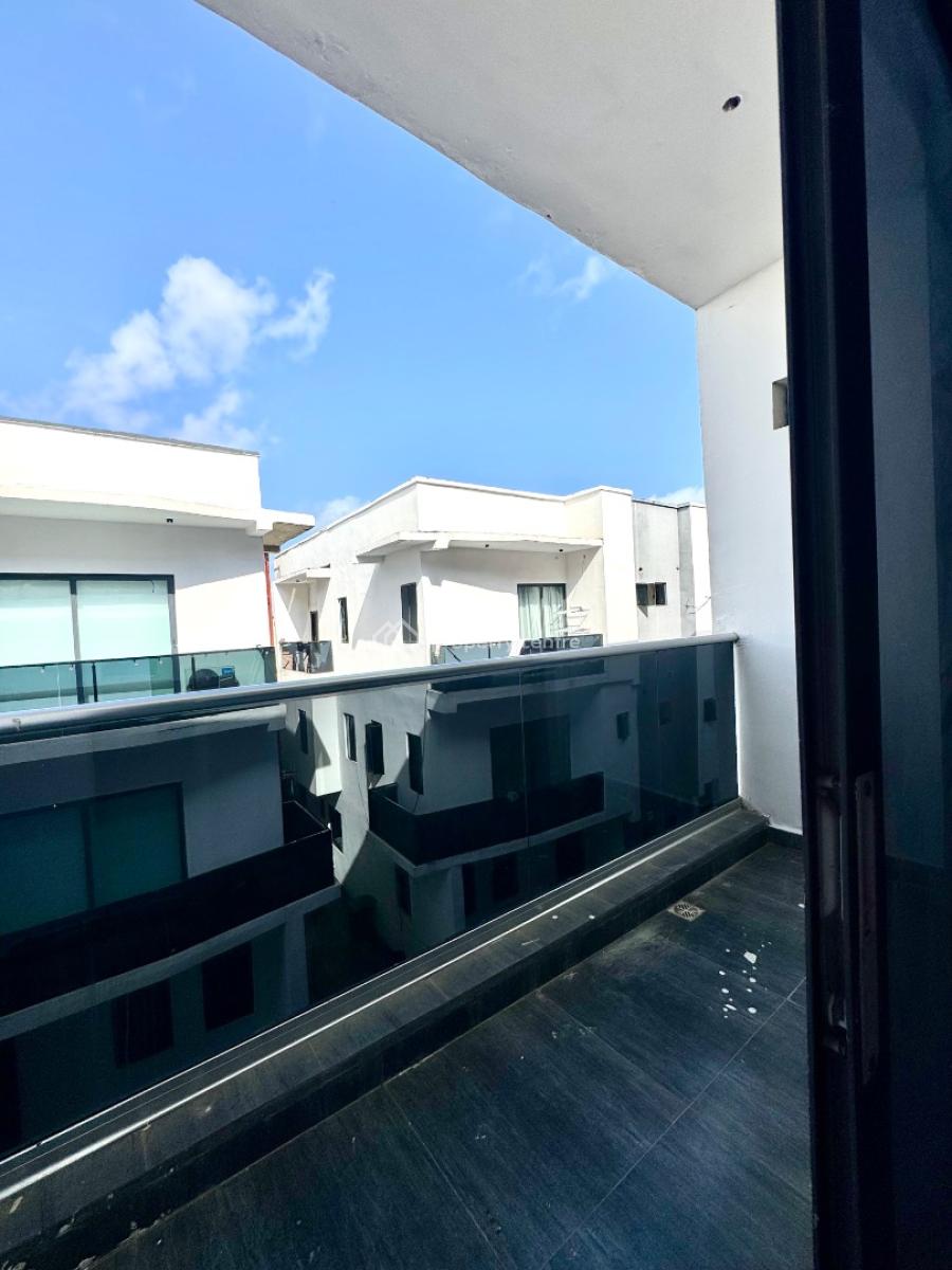 Good Deal 2 Bedroom Apartment, Ologolo, Lekki, Lagos, Flat / Apartment for Sale