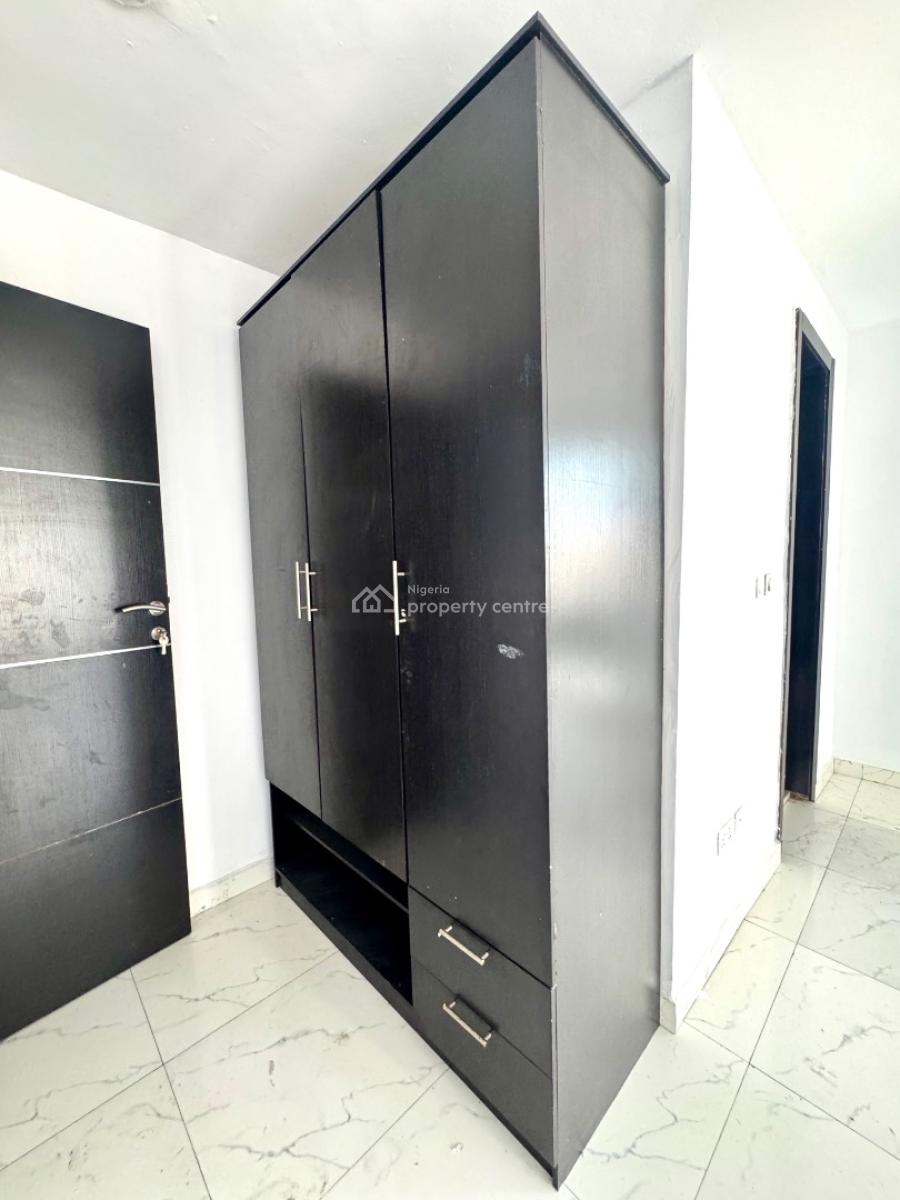 Good Deal 2 Bedroom Apartment, Ologolo, Lekki, Lagos, Flat / Apartment for Sale