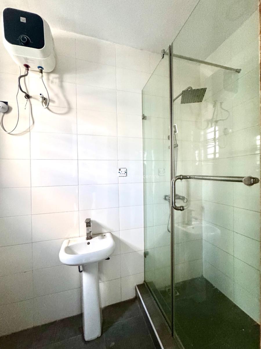 Good Deal 2 Bedroom Apartment, Ologolo, Lekki, Lagos, Flat / Apartment for Sale