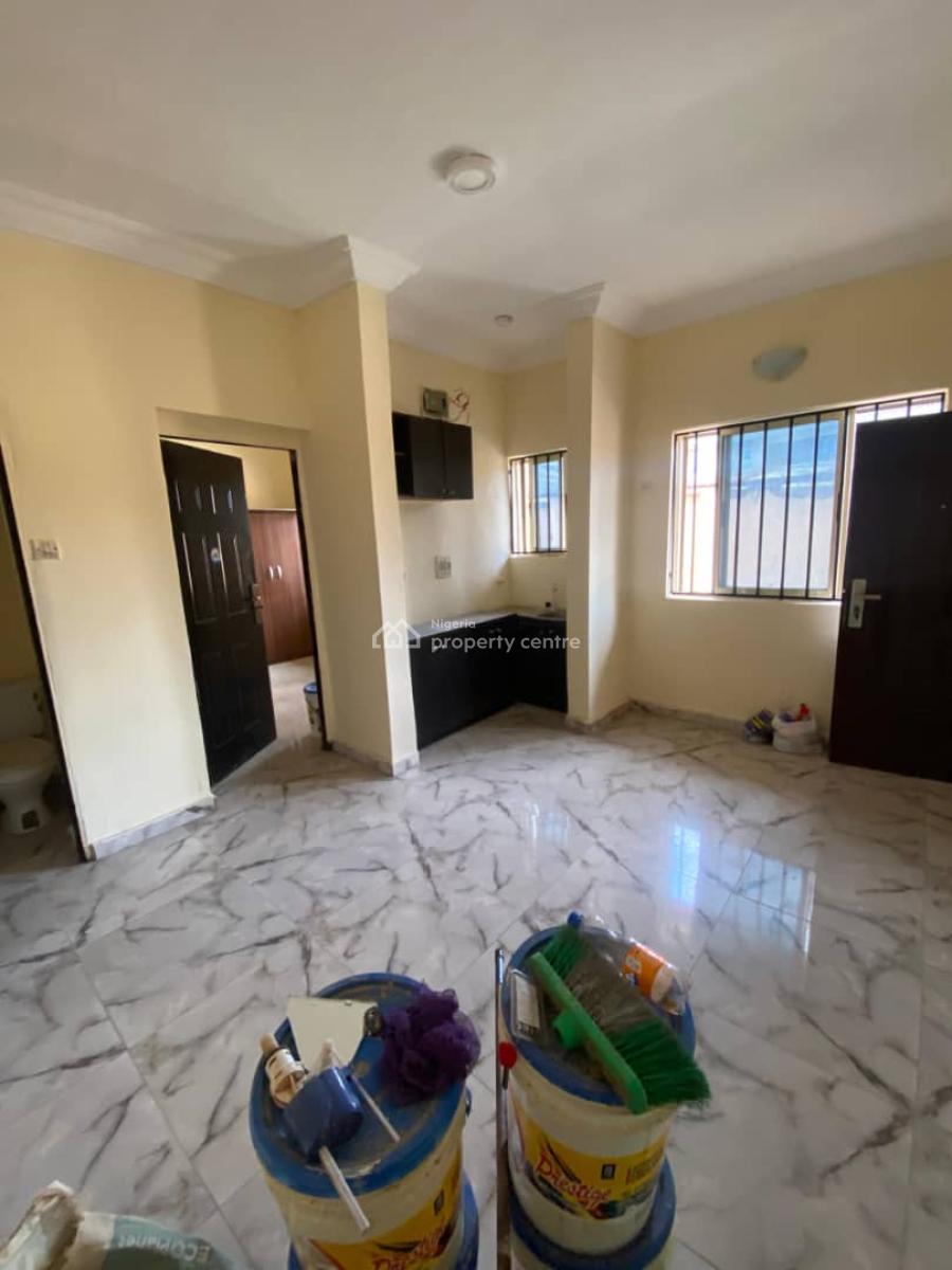 Pay and Pack in Spacious Mini Flat with Two Toilet, Off College Road Ogba, Ogba, Ikeja, Lagos, Mini Flat (room and Parlour) for Rent