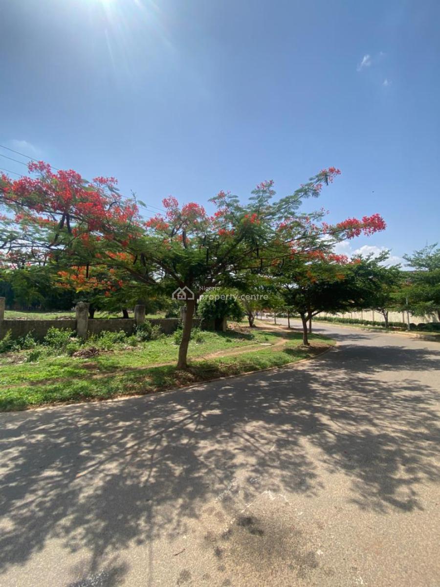 1.04hectare, Commercial, C of O, Tarred Road, Jabi, Abuja, Commercial Land for Sale