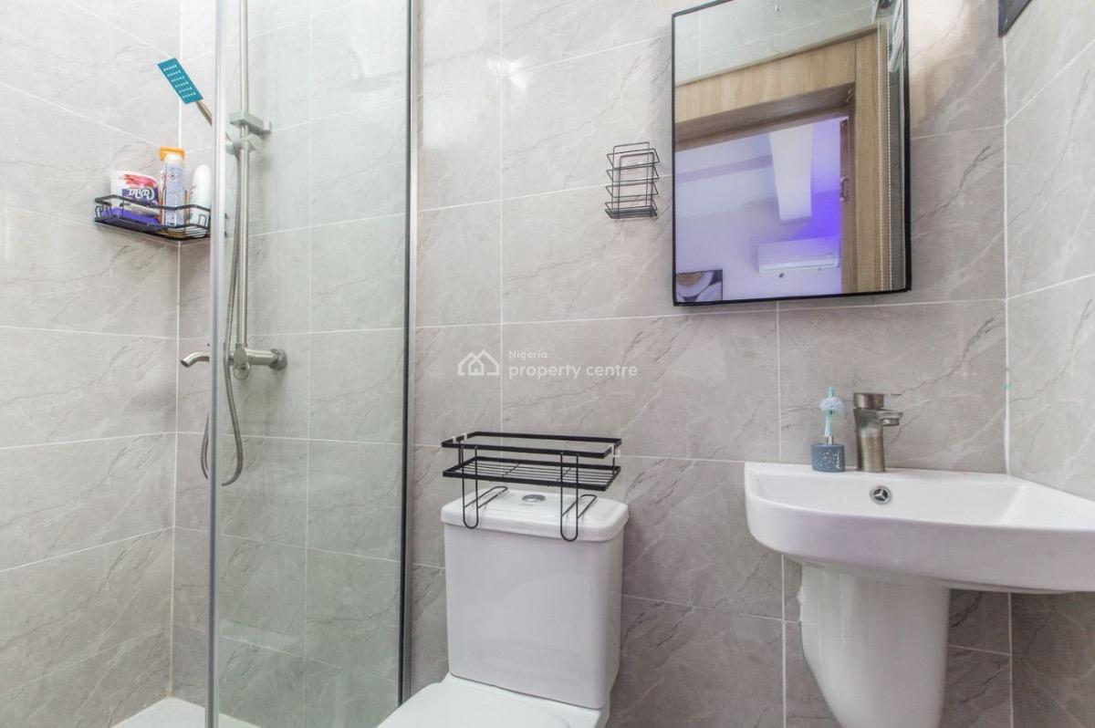 2bedrooms Fully Furnished Apartment, Off Admiralty Road, Lekki Phase 1, Lekki, Lagos, Flat / Apartment for Rent