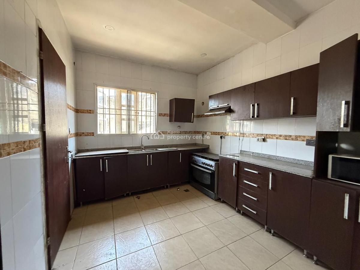 5 Bedroom Terrace Duplex with 2 Rooms Bq (office), Wuse 2, Abuja, Terraced Duplex for Rent