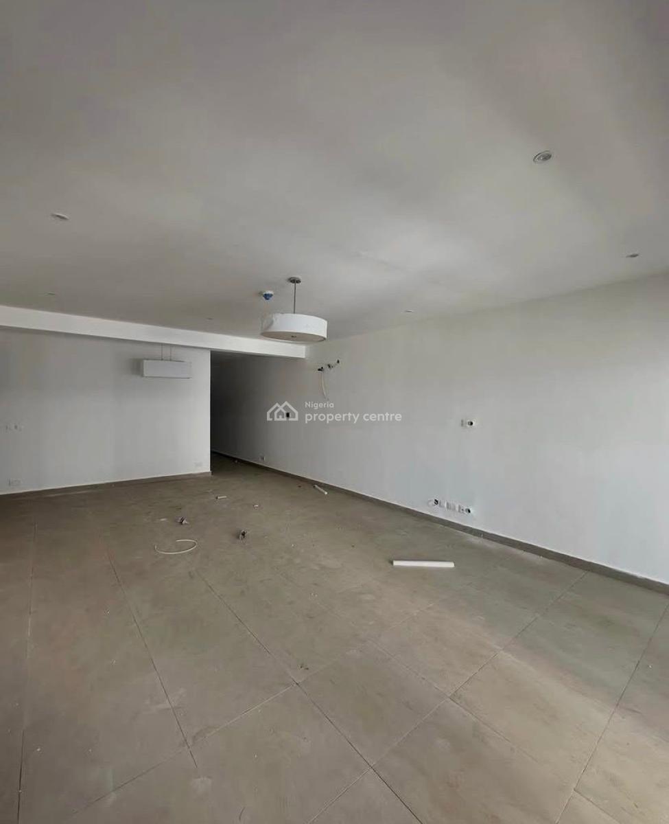 Spacious 3 Bedroom Apartment with Bq, Lekki Phase 1, Lekki, Lagos, Flat / Apartment for Rent