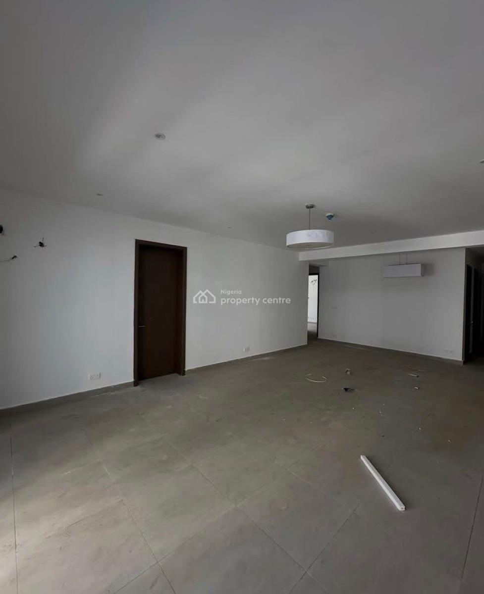 Spacious 3 Bedroom Apartment with Bq, Lekki Phase 1, Lekki, Lagos, Flat / Apartment for Rent