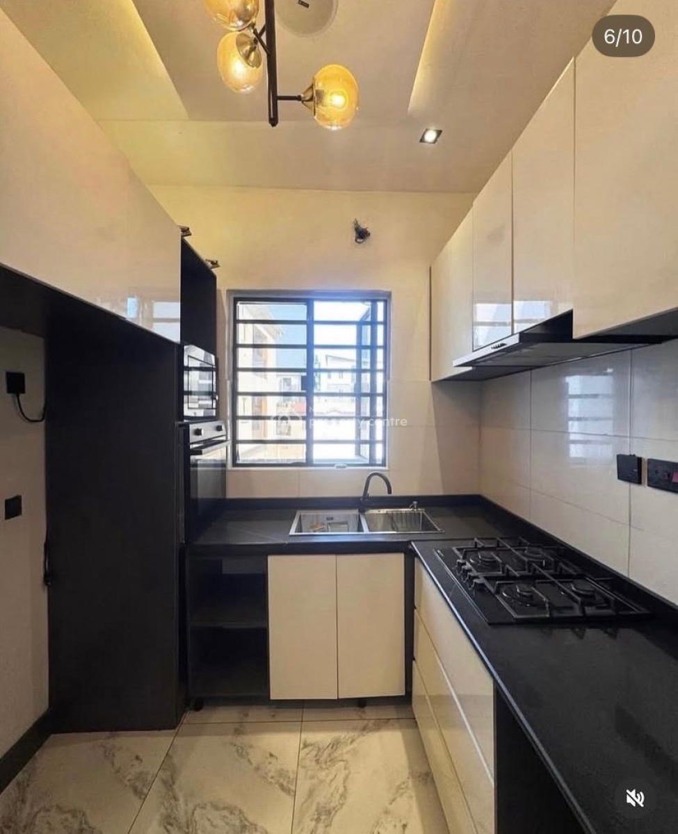 Spacious 3 Bedroom Apartment with Bq, Lekki Phase 1, Lekki, Lagos, Flat / Apartment for Rent