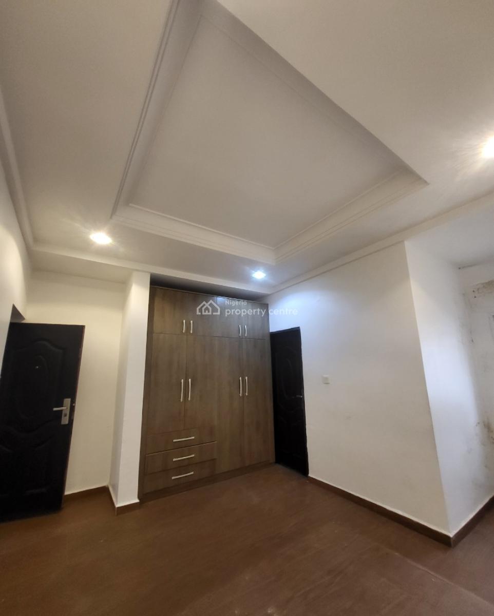 Luxurious Massive 4bedroom Flat, By Games Village Estate, Kaura, Abuja, Flat / Apartment for Rent