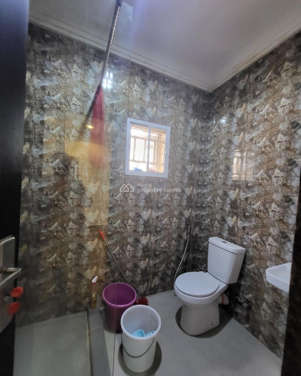 Luxurious Massive 4bedroom Flat, By Games Village Estate, Kaura, Abuja, Flat / Apartment for Rent