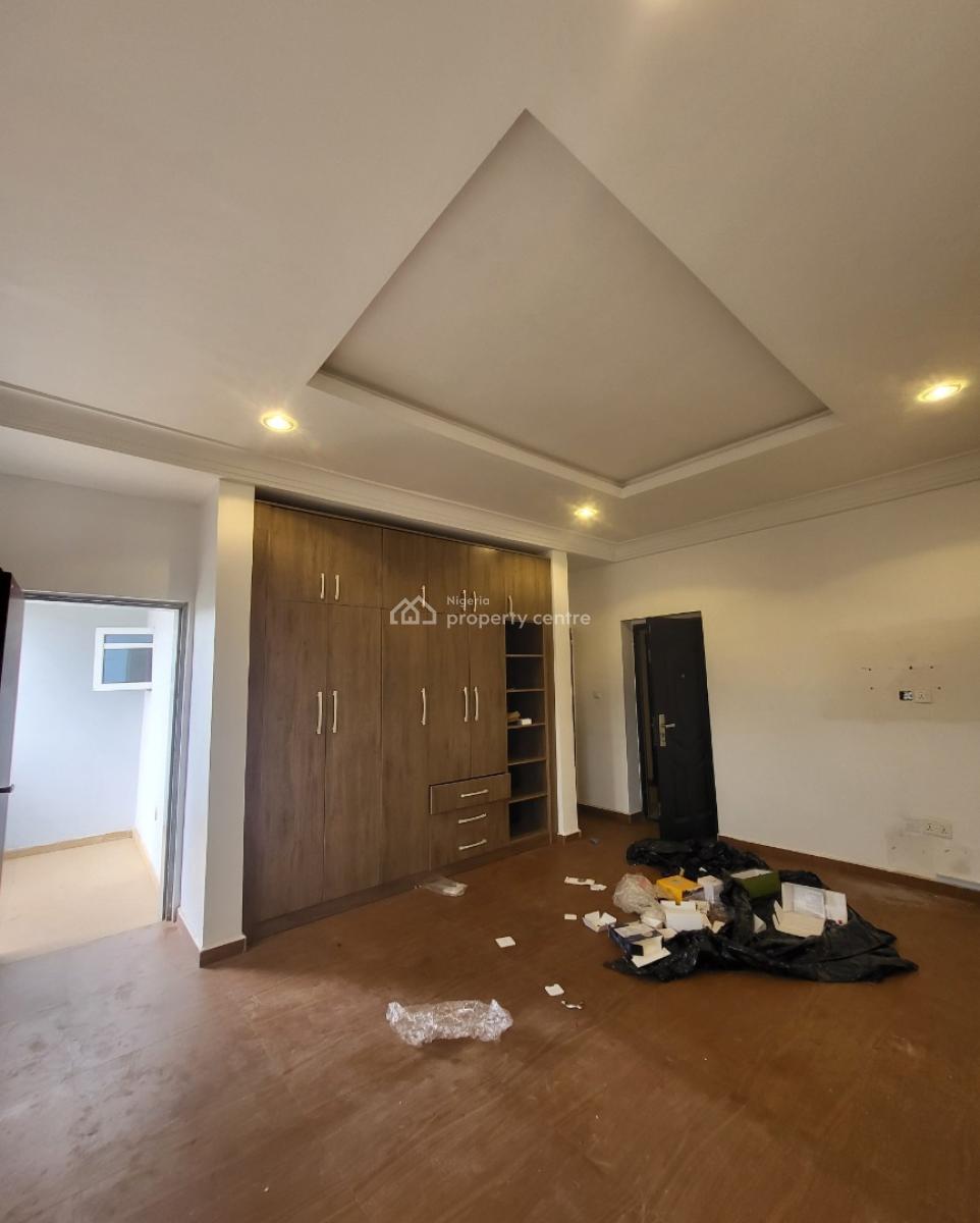 Luxurious Massive 4bedroom Flat, By Games Village Estate, Kaura, Abuja, Flat / Apartment for Rent