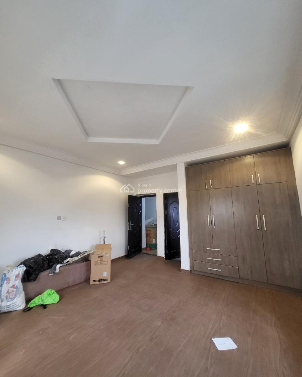 Luxurious Massive 4bedroom Flat, By Games Village Estate, Kaura, Abuja, Flat / Apartment for Rent