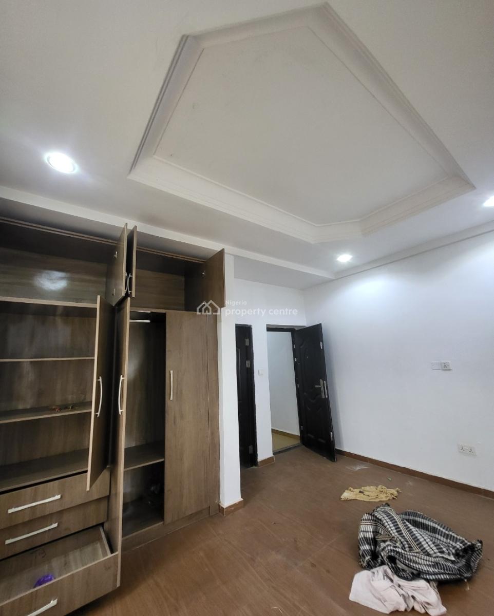 Luxurious Massive 4bedroom Flat, By Games Village Estate, Kaura, Abuja, Flat / Apartment for Rent