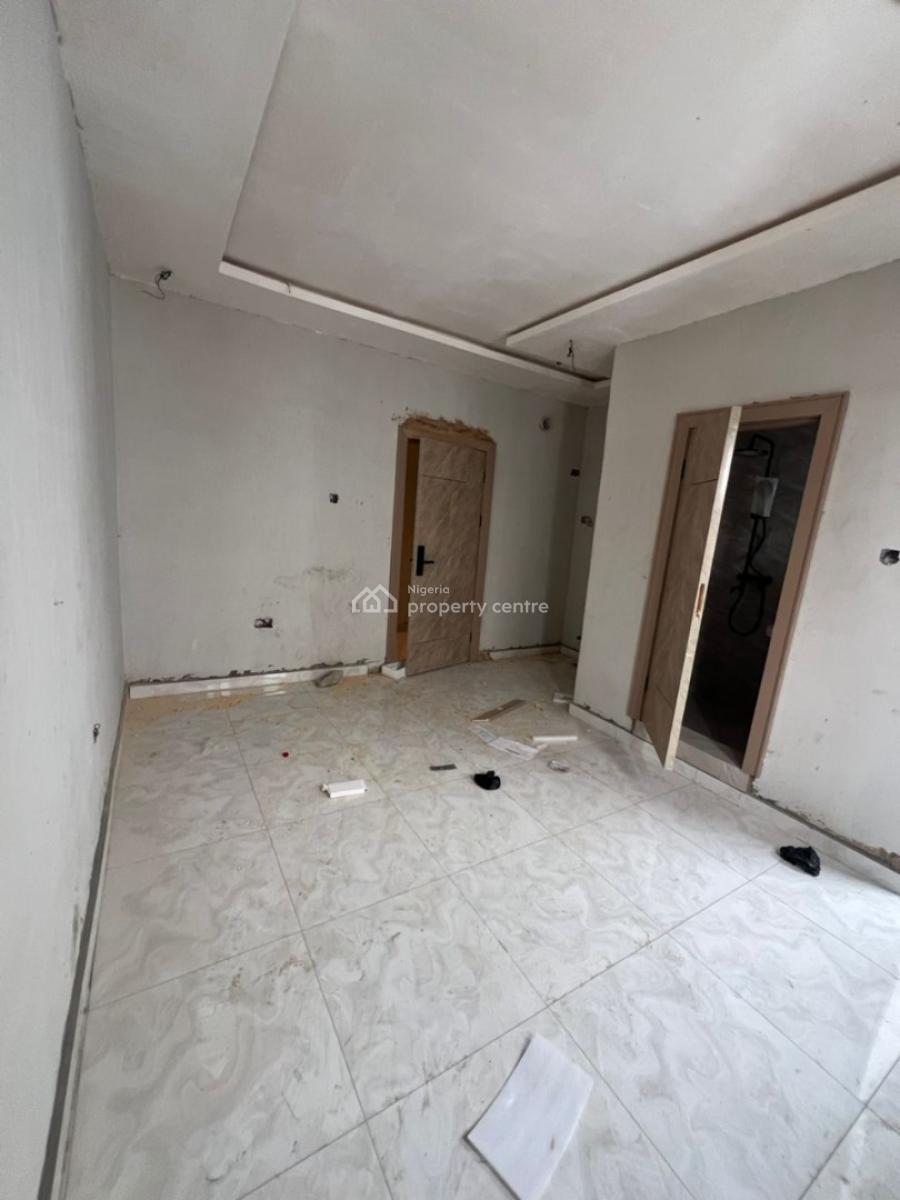 Luxurious 1 Bedroom Apartment, Obanikoro, Shomolu, Lagos, Flat / Apartment for Sale