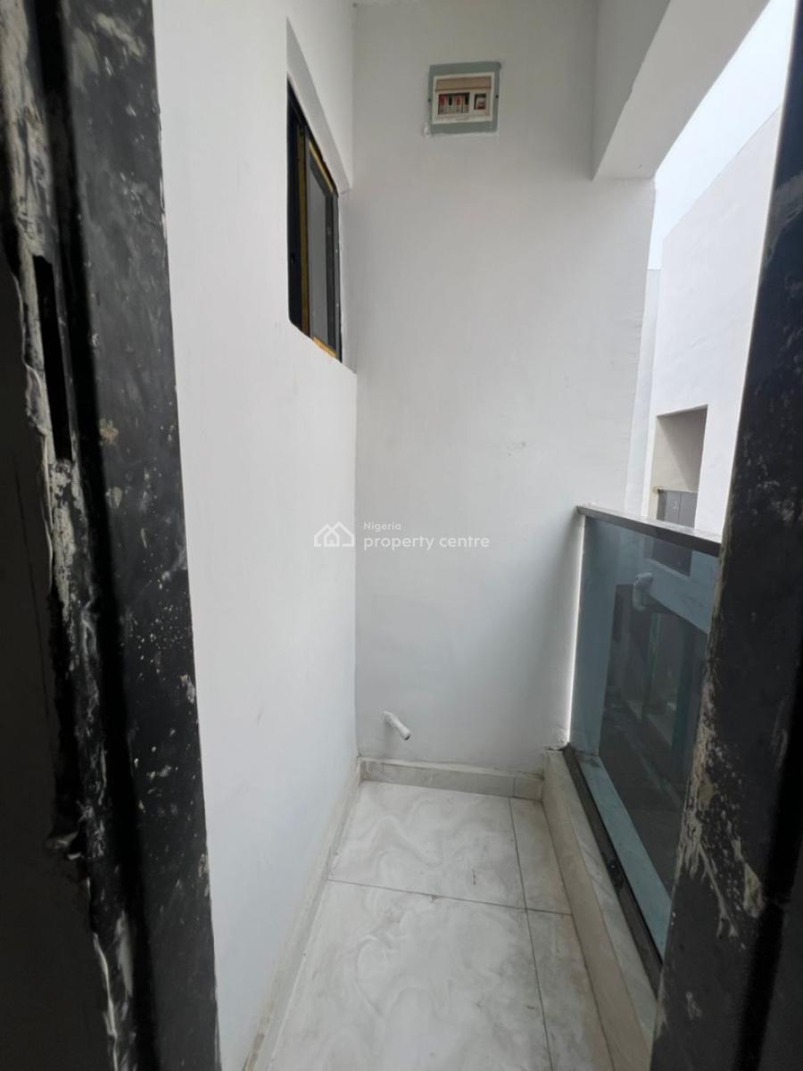 Luxurious 1 Bedroom Apartment, Obanikoro, Shomolu, Lagos, Flat / Apartment for Sale