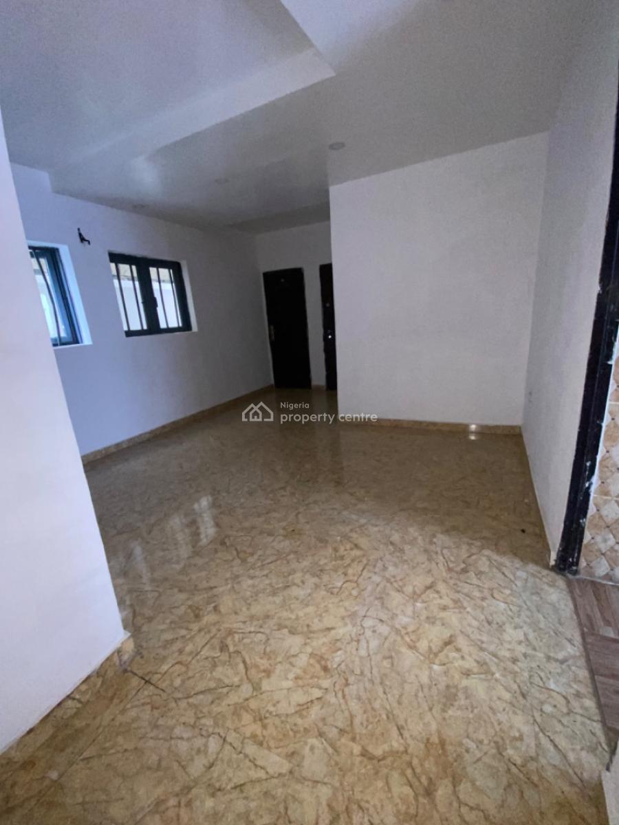 Luxury Clean 2 Bedroom Upstairs, Lbs, Sangotedo, Ajah, Lagos, Flat / Apartment for Rent