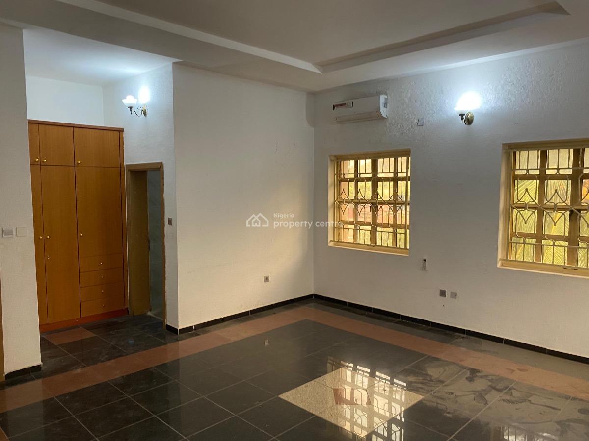 Well Spacious and Serene 4 Bedroom Flat Penthouse, Ibrahim Babangida Blvd, Maitama District, Abuja, Flat / Apartment for Rent