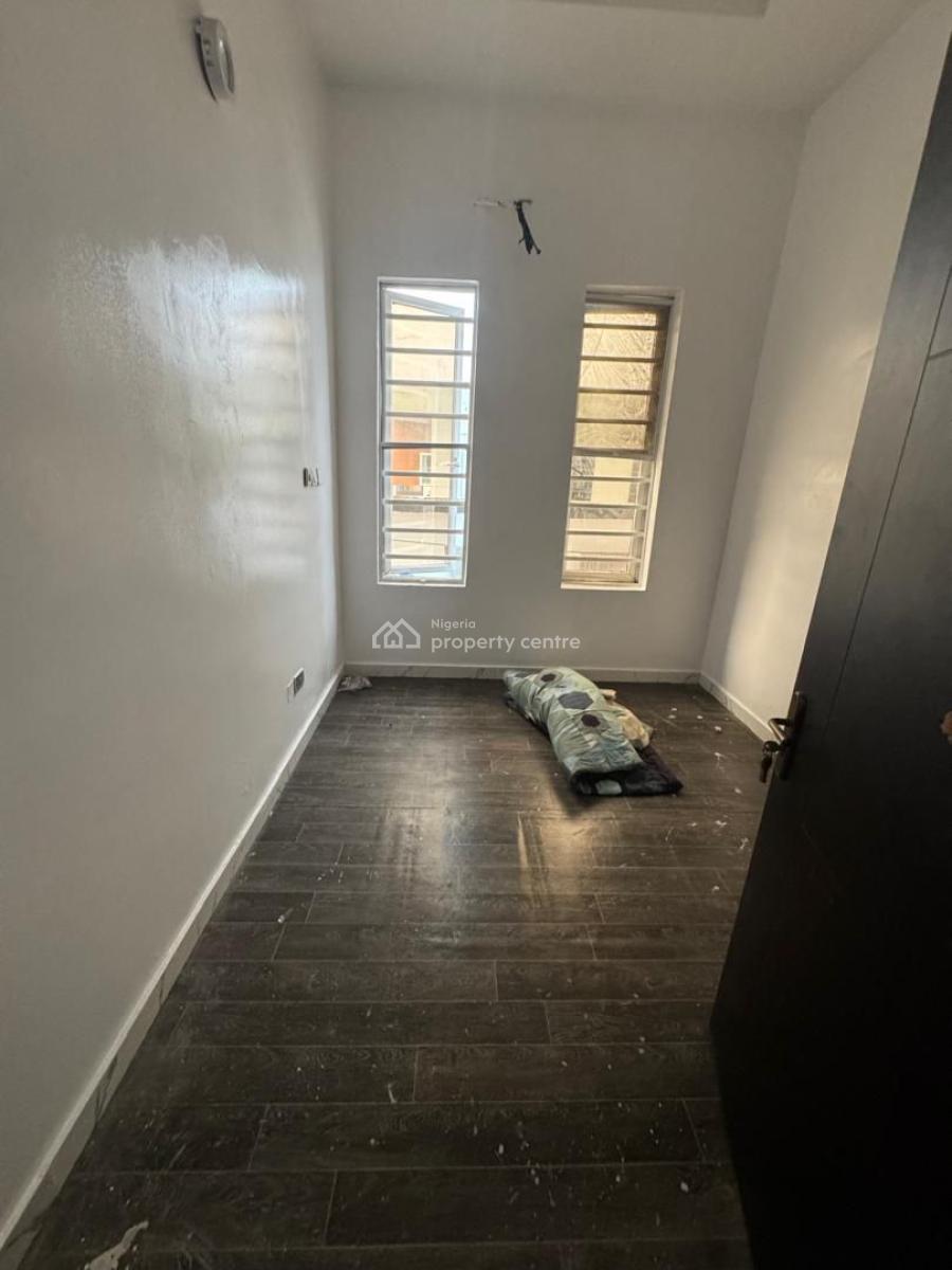 Spacious Room Shared Only Kitchen, Royal Pine Estate Orchid Road, Lekki, Lagos, Self Contain (single Rooms) for Rent
