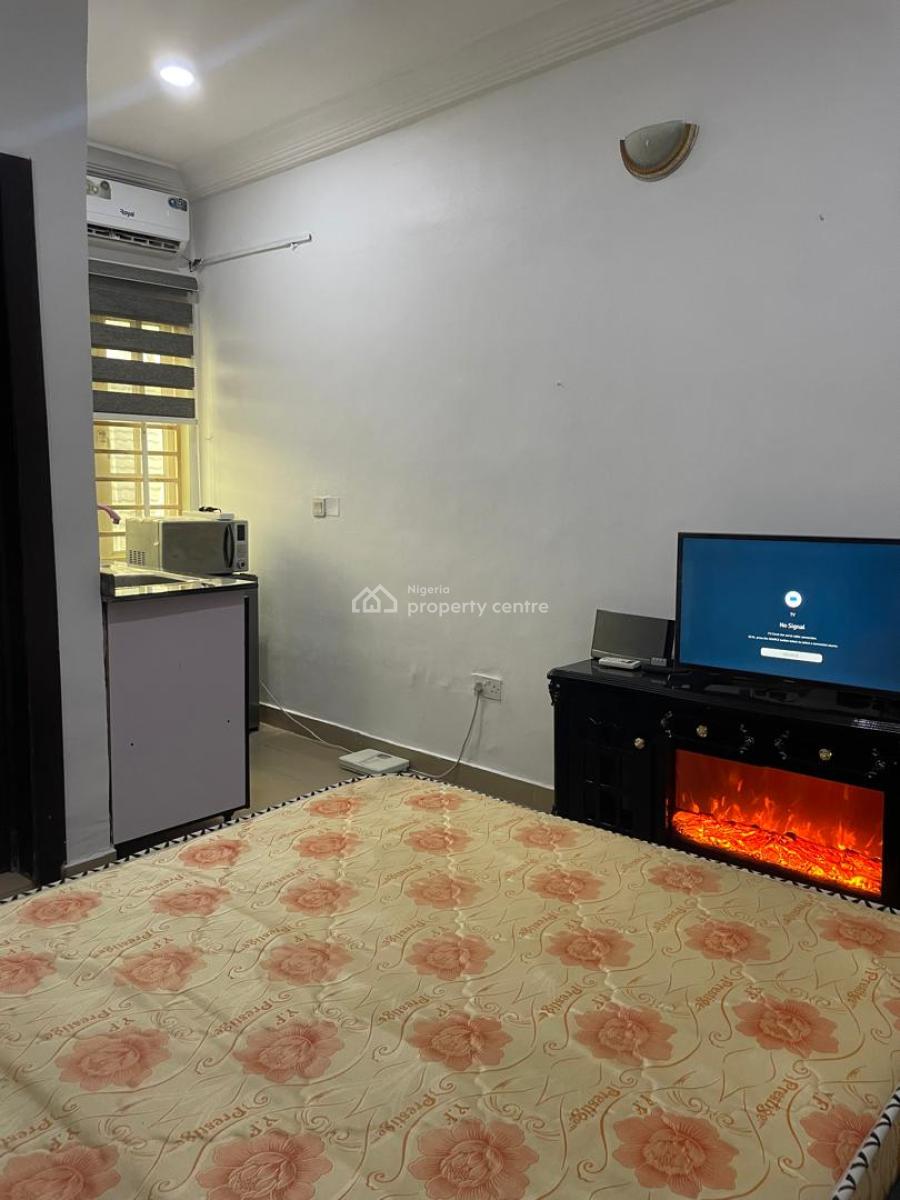 Fully Serviced and Fully Furnished Studio Apartment, Chevron Drive, Lekki, Lagos, Self Contain (single Rooms) for Rent