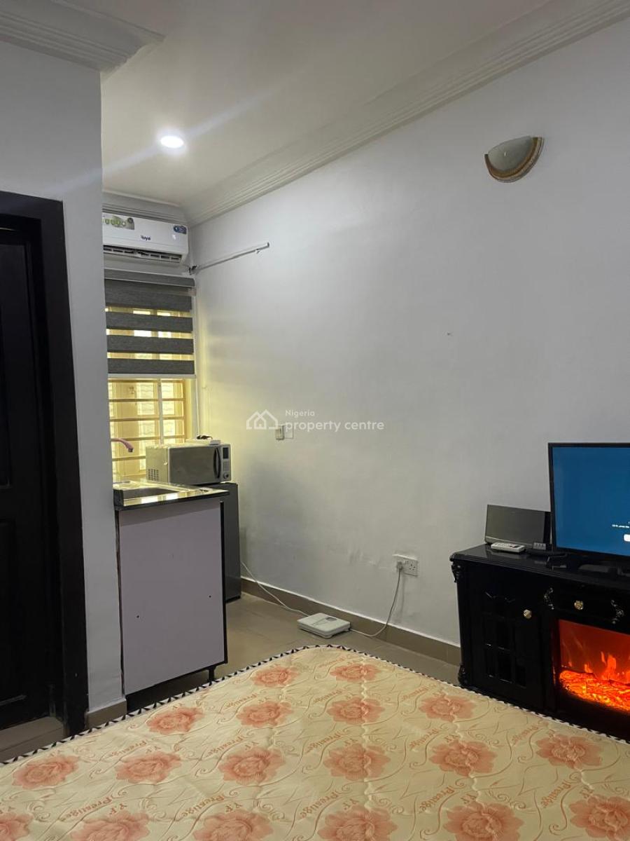 Fully Serviced and Fully Furnished Studio Apartment, Chevron Drive, Lekki, Lagos, Self Contain (single Rooms) for Rent