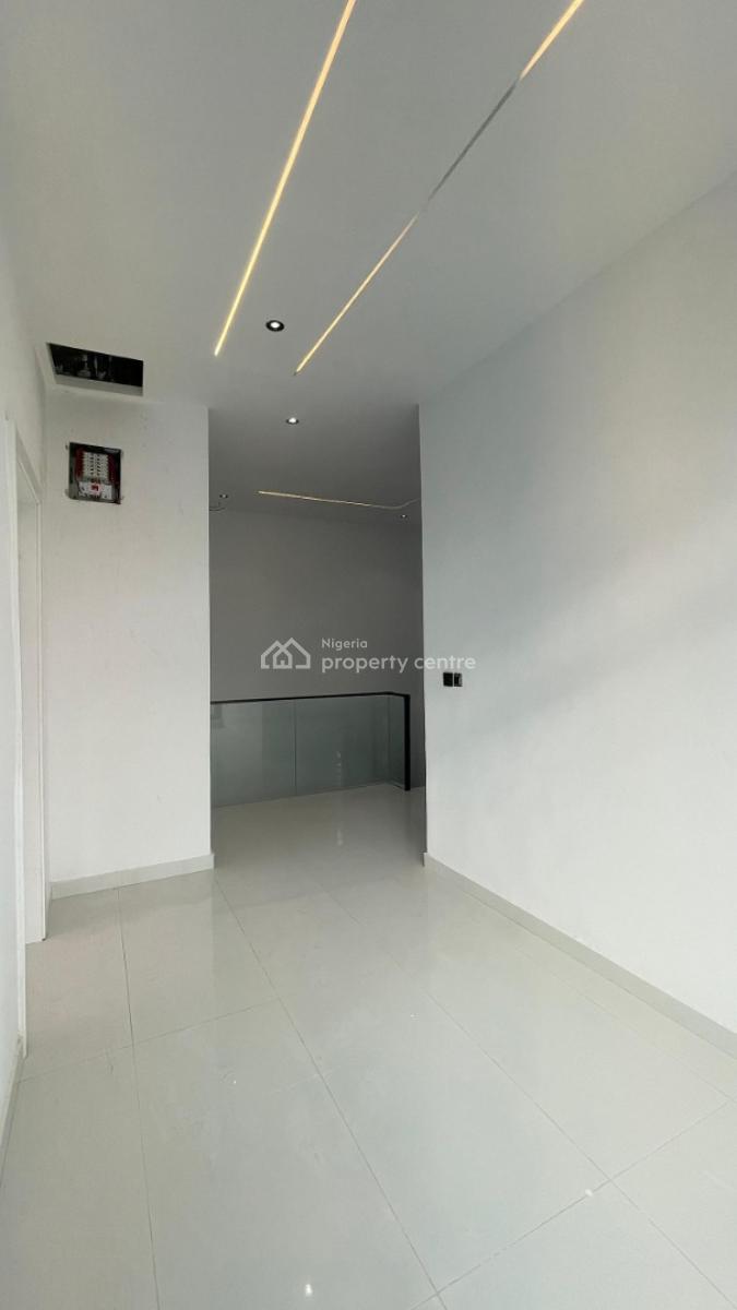 a Stunning , Semi Detached Luxurious 4bdr  Duplex  + Bq, in a Cctv Secured, Peaceful, and Flood Free Mini Estate in, Ikota, Lekki, Lagos, Terraced Duplex for Sale