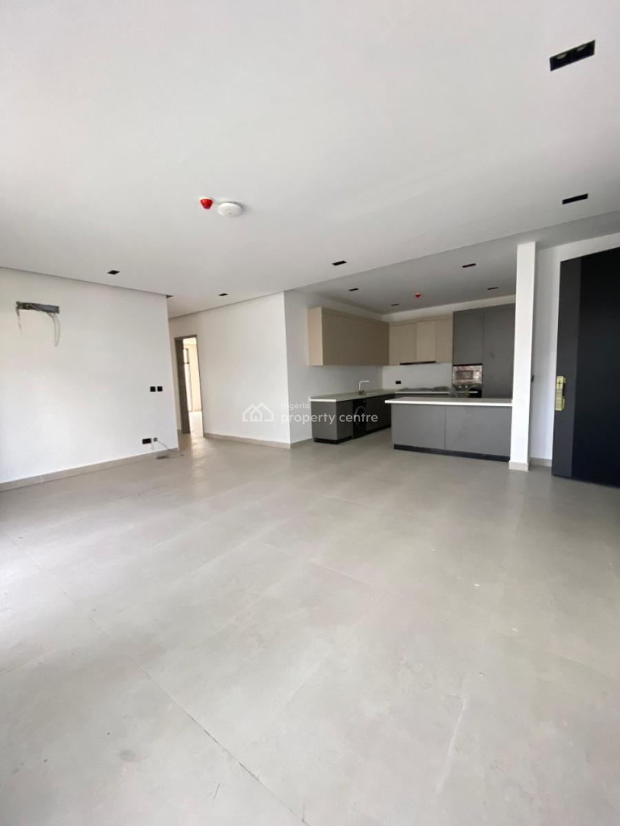 Excellent 3bedroom Apartment with an Elevator,bq and Pool, Lekki Phase 1, Lekki, Lagos, Flat / Apartment for Sale