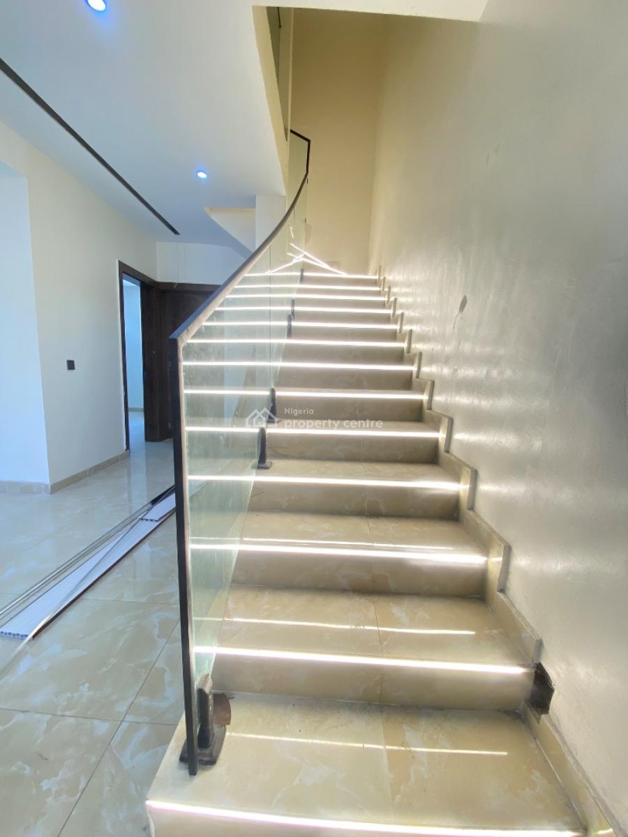 Exquisite 4 Bedroom Semi Detached House with Bq, Ologolo, Ologolo, Lekki, Lagos, Semi-detached Duplex for Rent