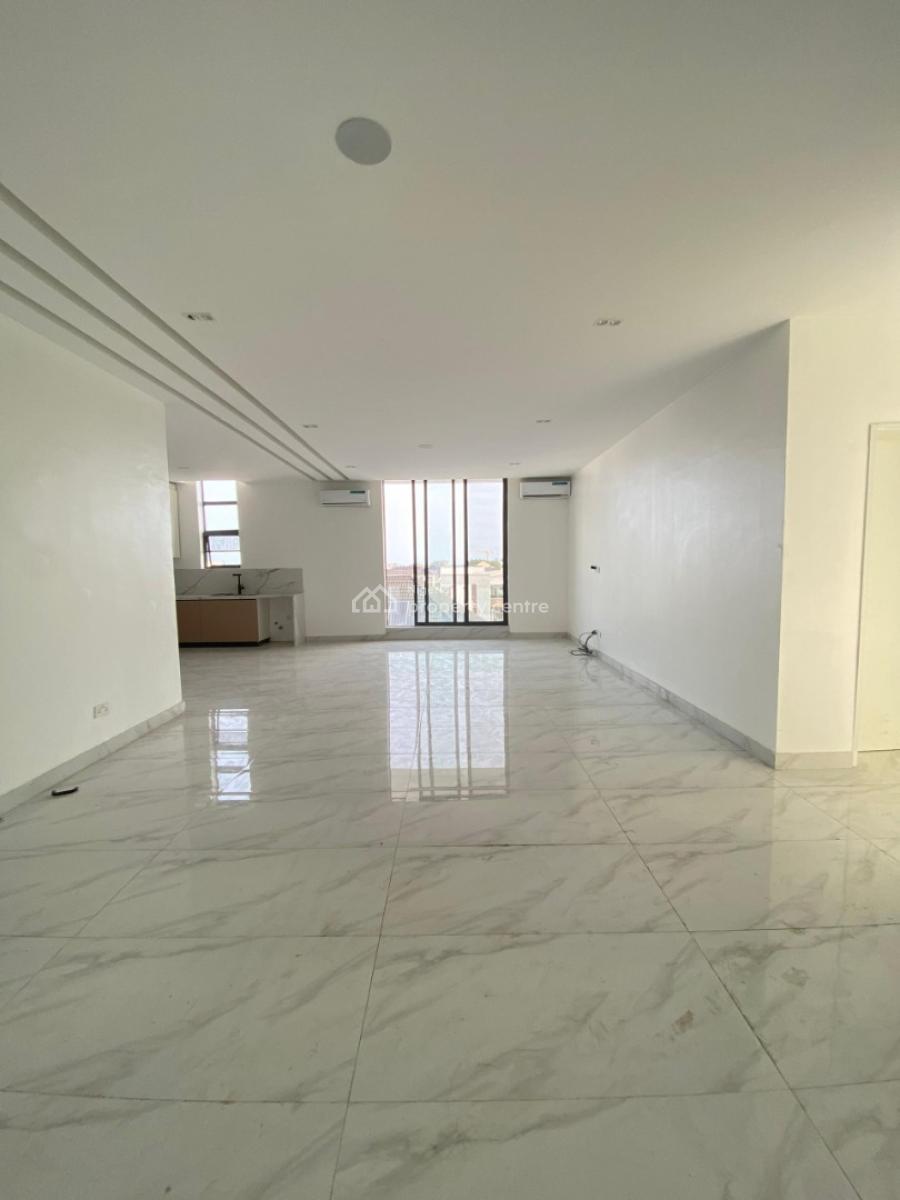 Amazing 2 Bedroom Apartment with a Concierge,pool Gym and Elevator, Lekki Phase 1, Lekki, Lagos, House for Sale