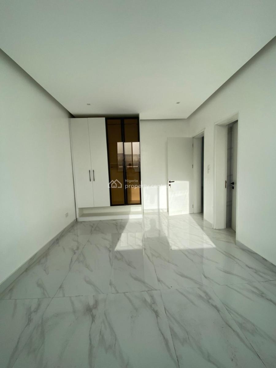 Amazing 2 Bedroom Apartment with a Concierge,pool Gym and Elevator, Lekki Phase 1, Lekki, Lagos, House for Sale