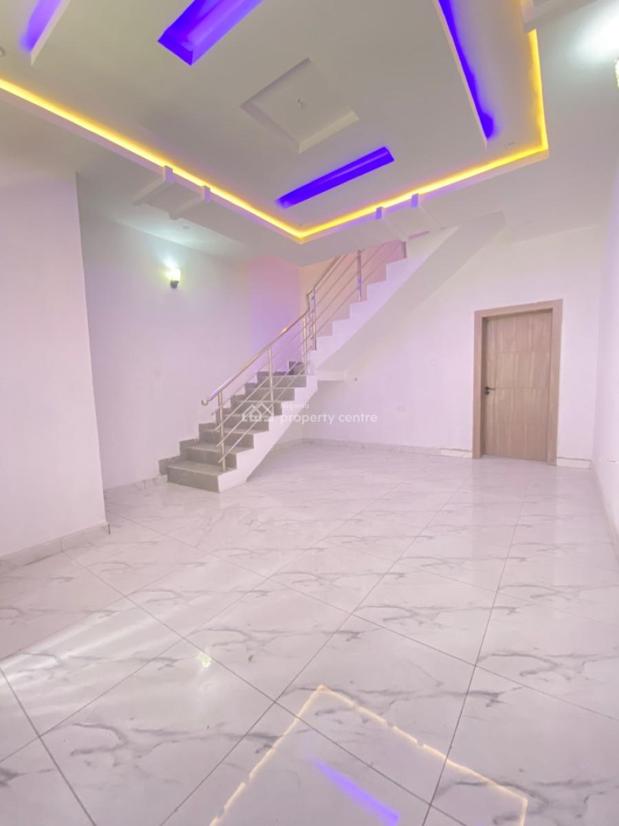 2 Bedroom Terrace House, Ologolo, Ologolo, Lekki, Lagos, Terraced Duplex for Rent