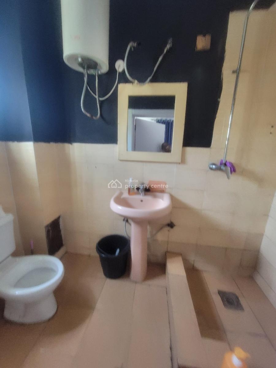 3 Bedroom Spacious Apartment, Primewater View Gardens, Lekki Phase 1, Lekki, Lagos, Flat / Apartment for Rent
