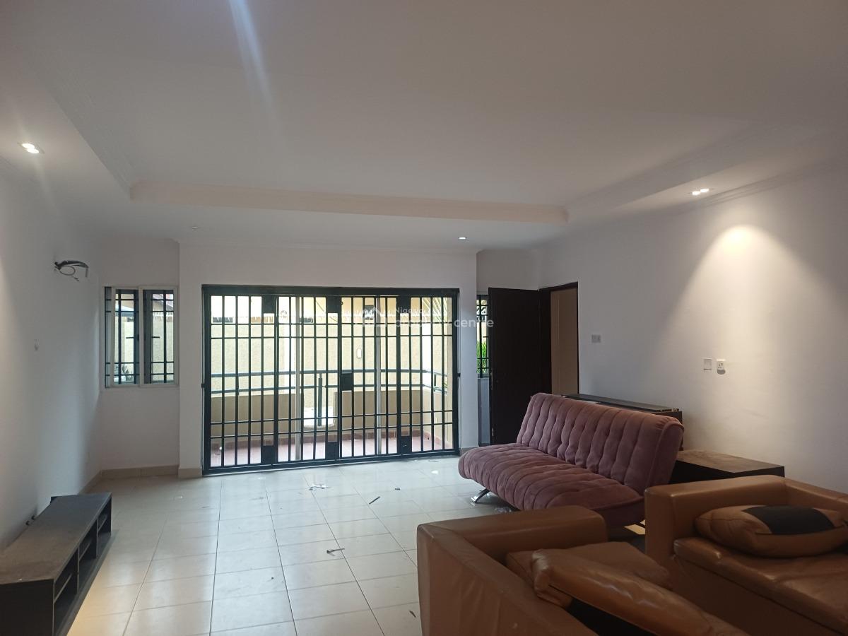 Clean 3bedroom Flat with Bq, Off Admiralty Way, Lekki Phase 1, Lekki, Lagos, Flat / Apartment for Rent
