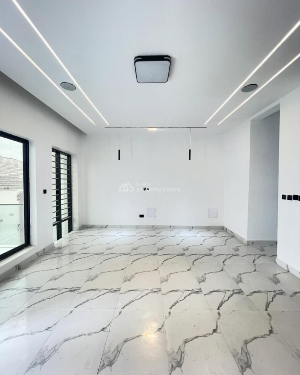 3 Bedroom Terrace + Bq, Osapa, Lekki, Lagos, Terraced Duplex for Sale