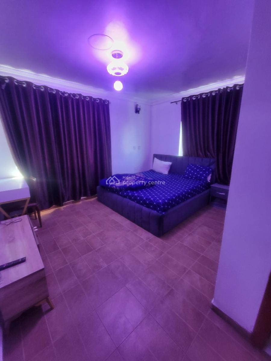 Fully-furnished 1-bedroom Apartment  & a Bq, Primewater View Estate, Lekki Phase 1, Lekki, Lagos, Flat / Apartment for Rent