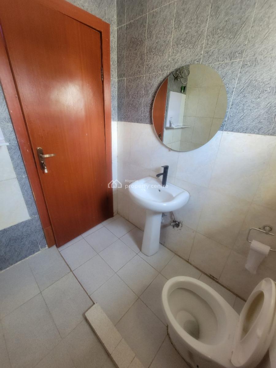 Fully-furnished 1-bedroom Apartment  & a Bq, Primewater View Estate, Lekki Phase 1, Lekki, Lagos, Flat / Apartment for Rent