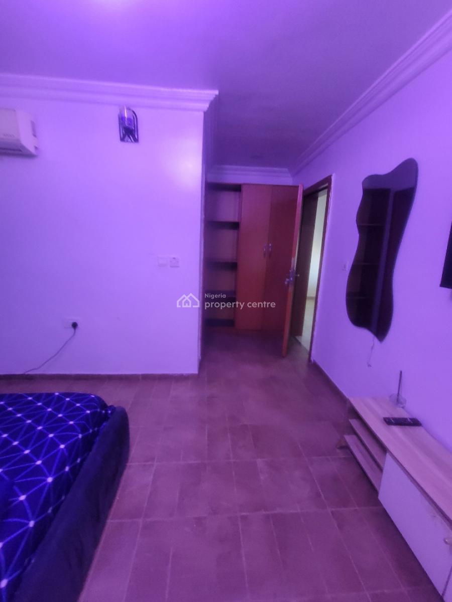 Fully-furnished 1-bedroom Apartment  & a Bq, Primewater View Estate, Lekki Phase 1, Lekki, Lagos, Flat / Apartment for Rent
