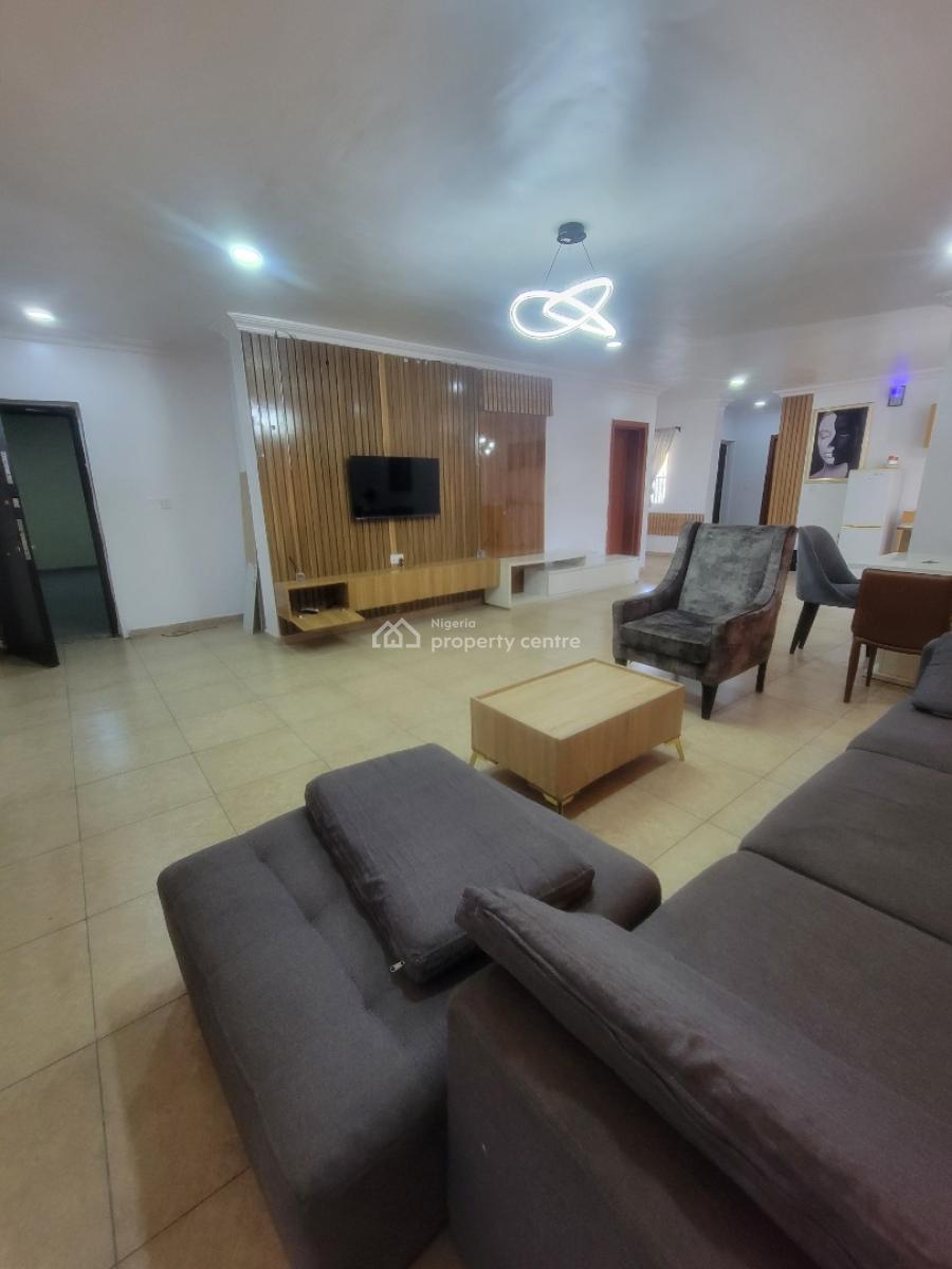 Fully-furnished 1-bedroom Apartment  & a Bq, Primewater View Estate, Lekki Phase 1, Lekki, Lagos, Flat / Apartment for Rent