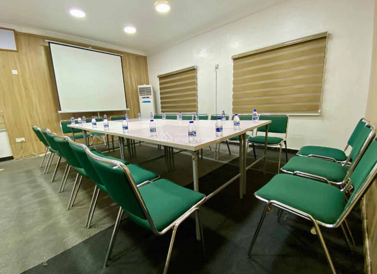 Boardroom/roundtable/strategy/meeting Room, Off Freedom Way, Lekki Phase 1, Lekki, Lagos, Conference / Meeting / Training Room for Rent
