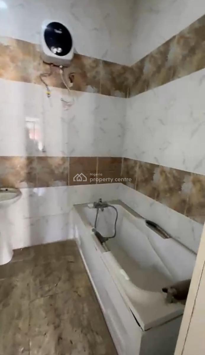 Luxury Master Bedroom in a Serene and Secured Estate, Orchid, Maple Estate, Lekki, Lekki, Lagos, Flat / Apartment for Rent