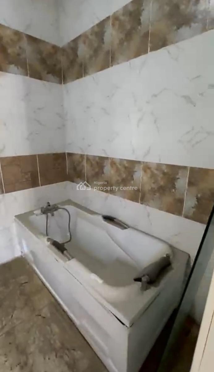 Luxury Master Bedroom in a Serene and Secured Estate, Orchid, Maple Estate, Lekki, Lekki, Lagos, Flat / Apartment for Rent