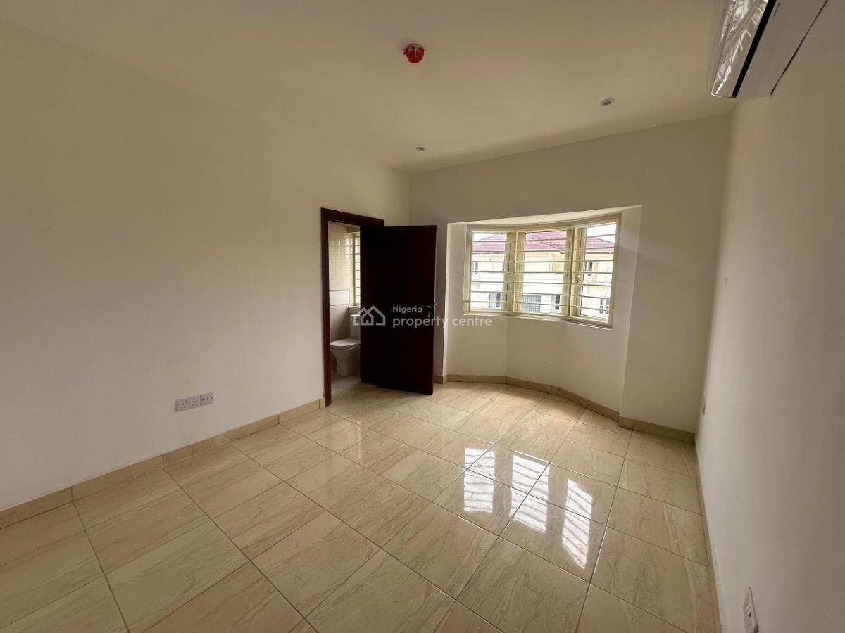 Tastefully Built 4 Bedrooms Terrace with Bq in Banana Island, Banana Island, Ikoyi, Lagos, Terraced Duplex for Rent