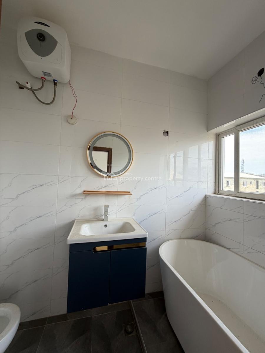 Well Built 2bedroom Apartment, Oniru, Victoria Island (vi), Lagos, Flat / Apartment for Rent