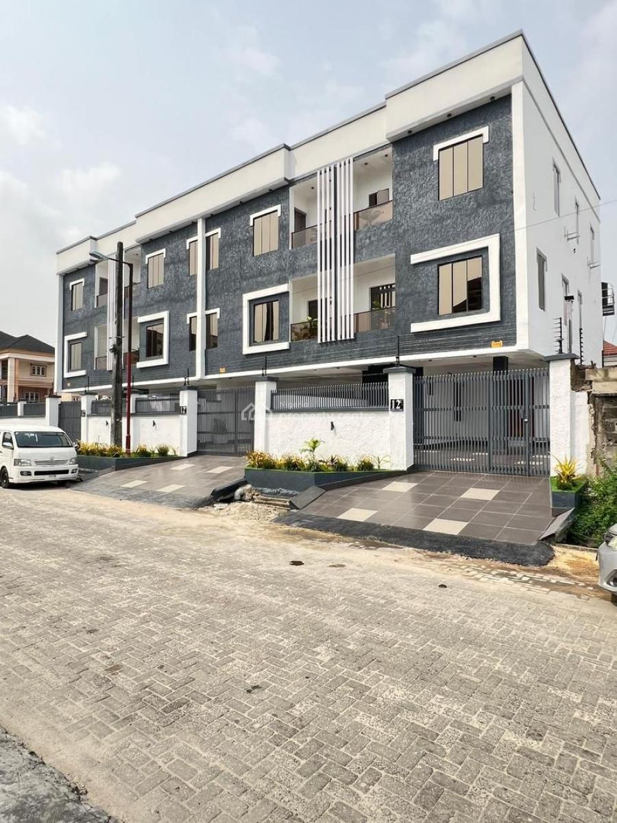 Well Built 4 Bedroom Terrace Duplex with Bq, Lekki Phase One, Lekki, Lagos, Terraced Duplex for Sale