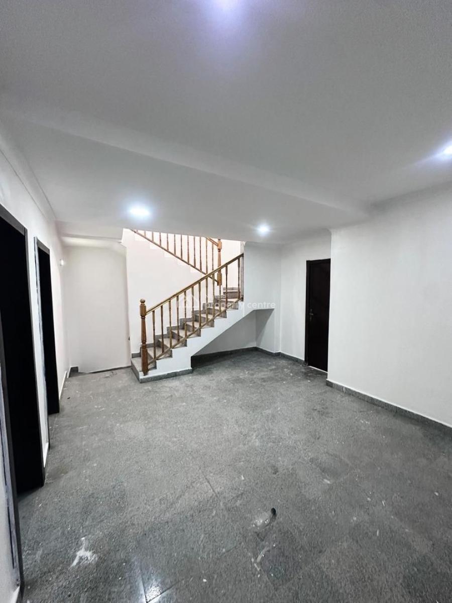 Exclusive Spacious 4 Bedroom Self Compound Terrace Duplex with Bq, Lekki Phase One, Lekki, Lagos, Terraced Duplex for Sale