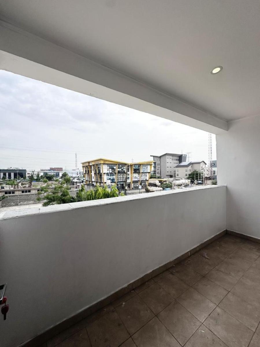 Exclusive Spacious 4 Bedroom Self Compound Terrace Duplex with Bq, Lekki Phase One, Lekki, Lagos, Terraced Duplex for Sale