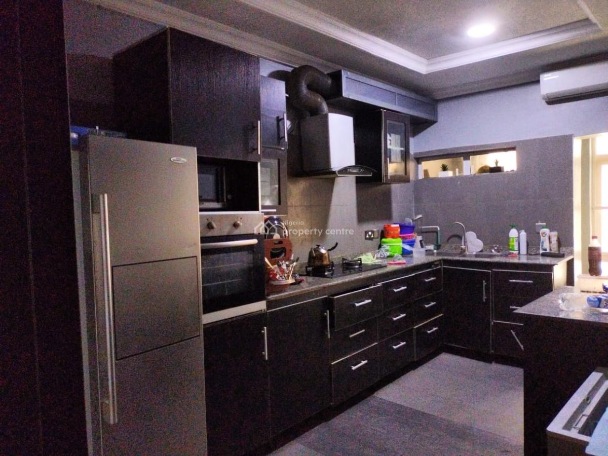4 Bedrooms Terrace Duplex + Bq, Ikota Gra Lekki, Ikota, Lekki, Lagos, Terraced Duplex for Sale