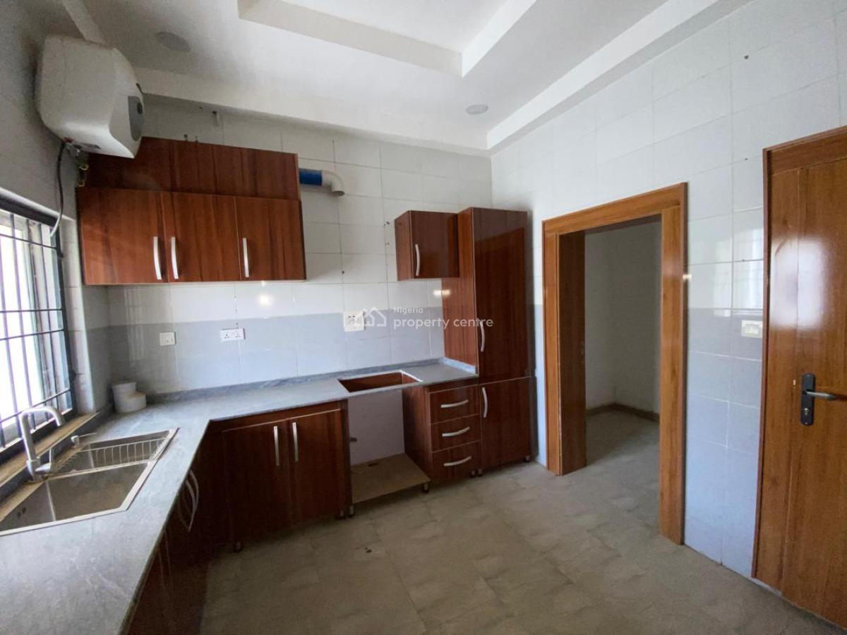 Tastefully Finished Spacious Standard Built 3 Bedroom, Jabi, Abuja, Flat / Apartment for Rent