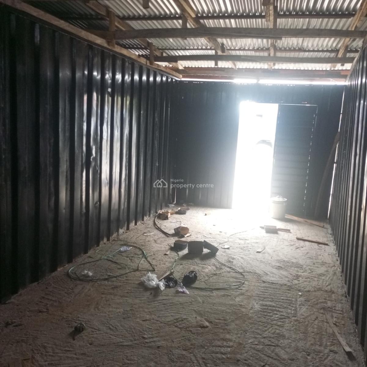 Spacious Shop, Ado Road, Ajah, Lagos, Shop for Rent