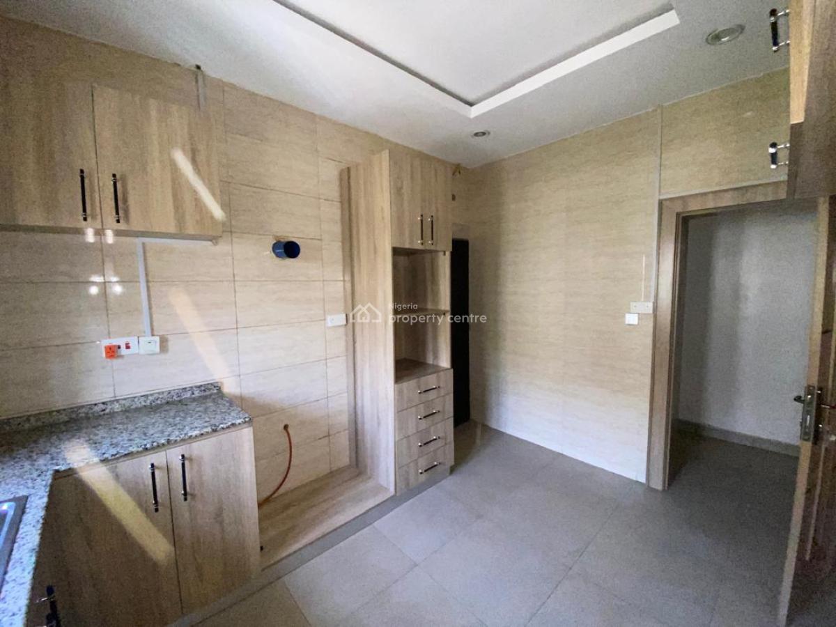Neatly Built 3 Bedroom Apartment, Mabushi, Abuja, Flat / Apartment for Rent